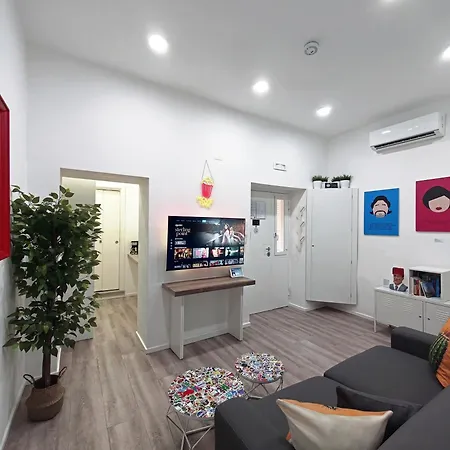 Apartment Napulitano Assaje Home, Arte E Tradizione Nel Cuore Del Centro Storico! *